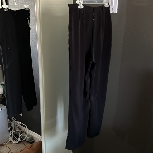 1 hour sale. Larry Levine, black slacks, petite sport stretch, 12P - Picture 6 of 6